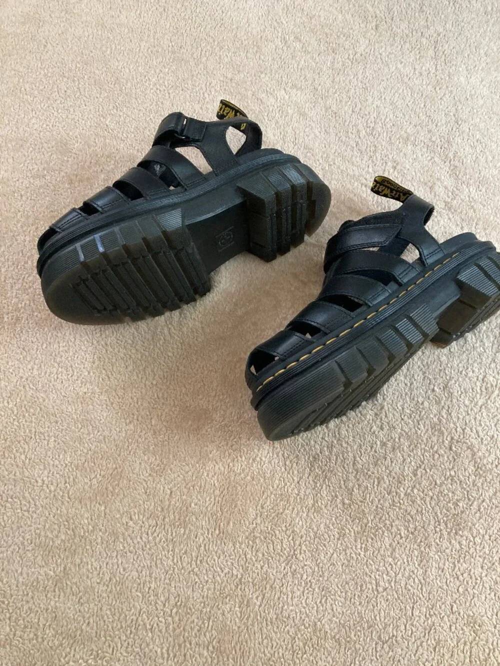 Doc Martens Ricki Lug Platform Fisherman Sandal 8/39 $185 NWOB